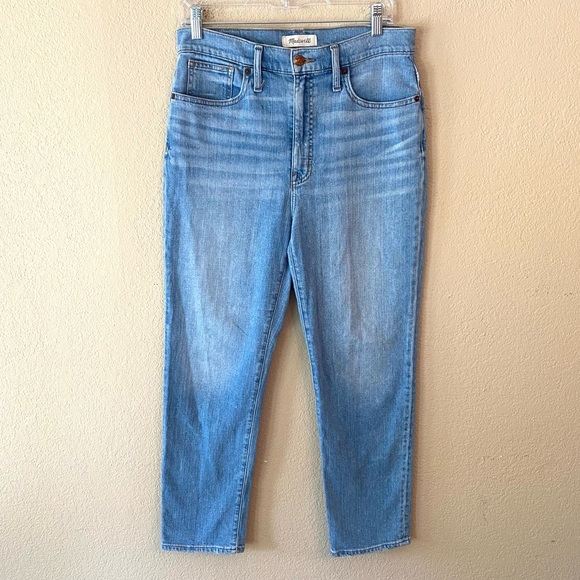 Madewell Classic Straight Jeans in Nearwood Wash - Picture 2 of 9